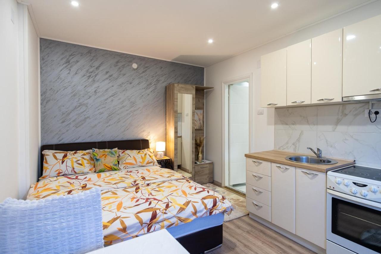 Apartments Solar Требинье Экстерьер фото
